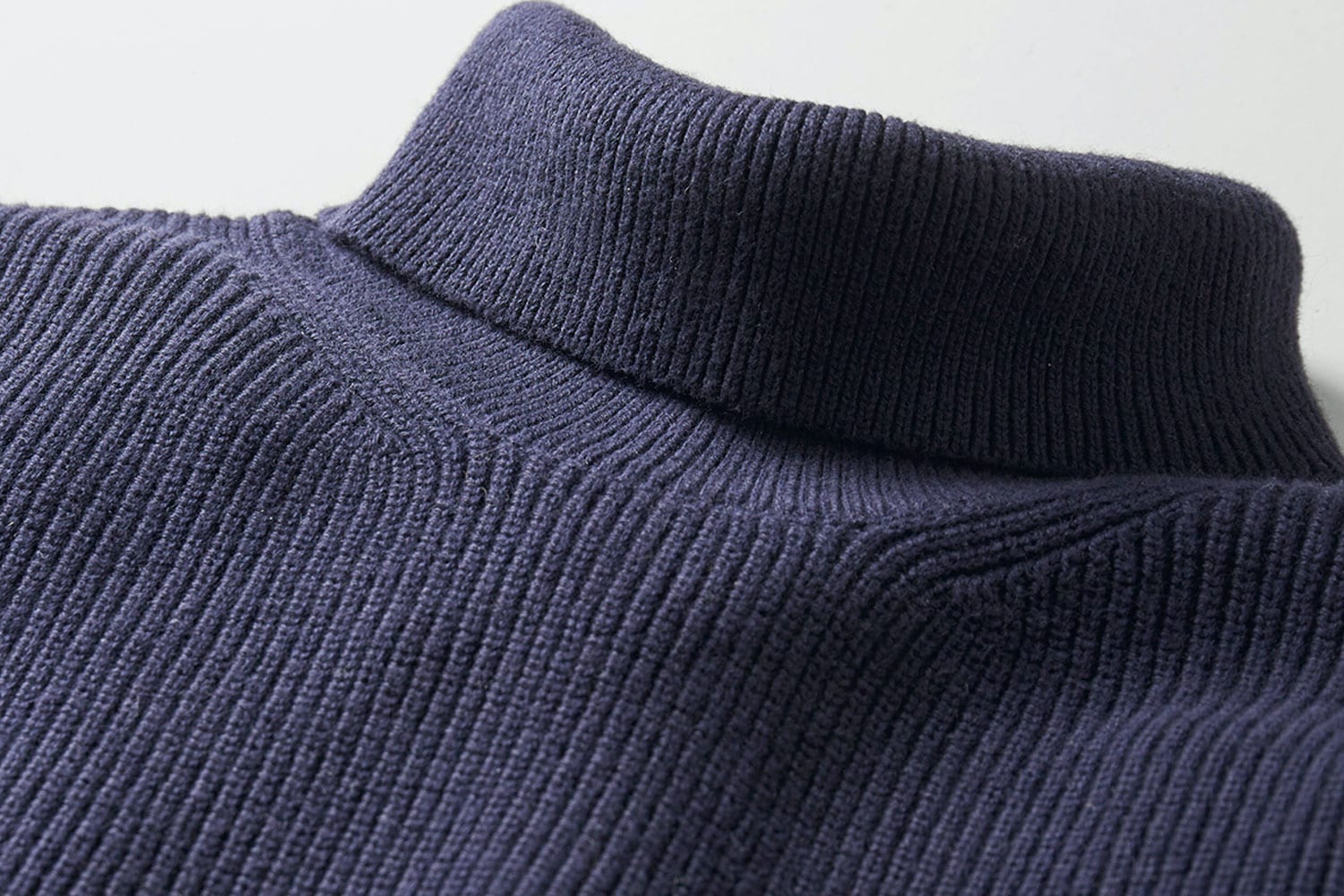 Seafarer Turtleneck - YotLot